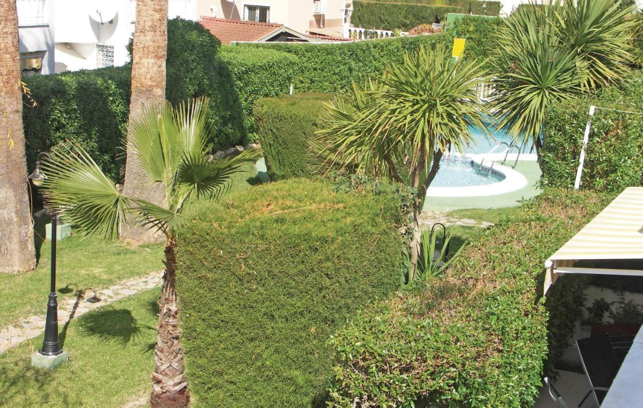 2 Bedroom Nice Apartment In Guardamar Del Segura Esterno foto